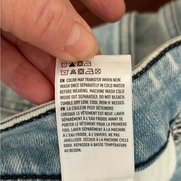 American Eagle Outfitters Lt Blue Distressed Athletic Skinny Jeans Air Flex AEO - Picture 9 of 11